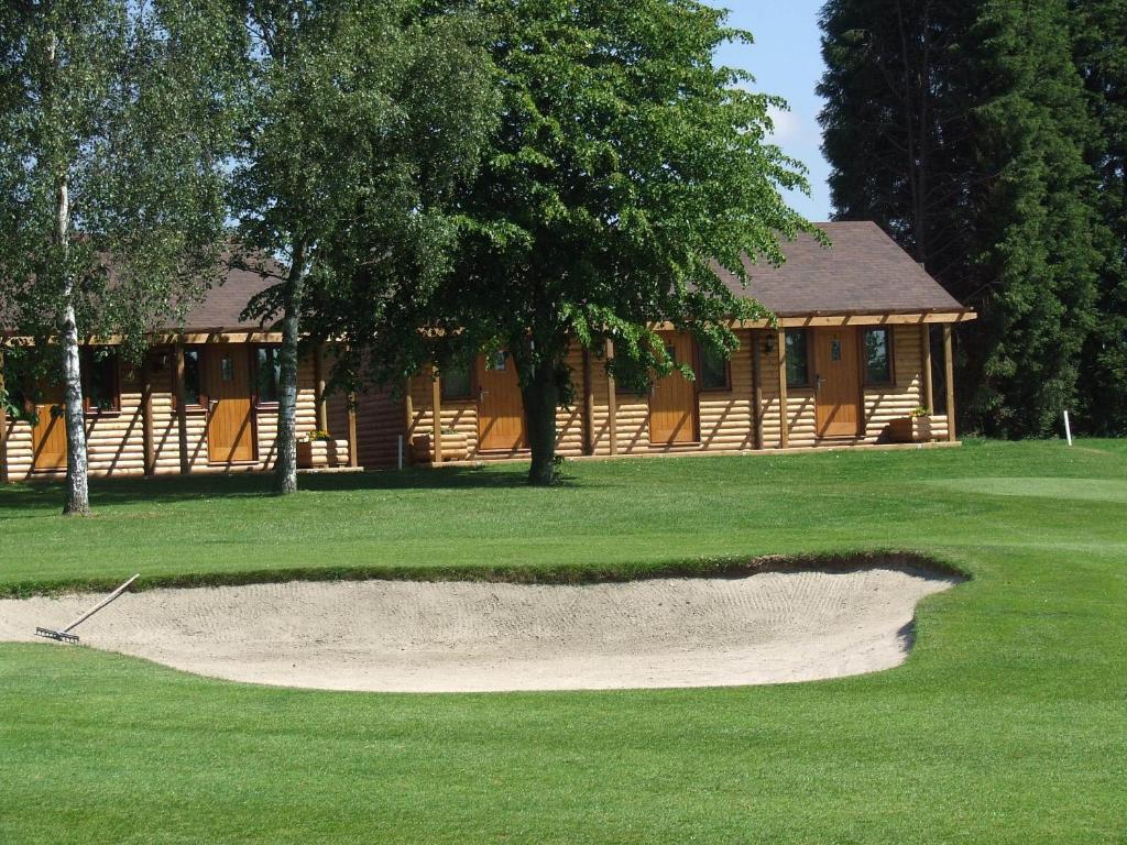 Calderfields Golf & Country Club Hotel วอลซอลล์ ภายนอก รูปภาพ