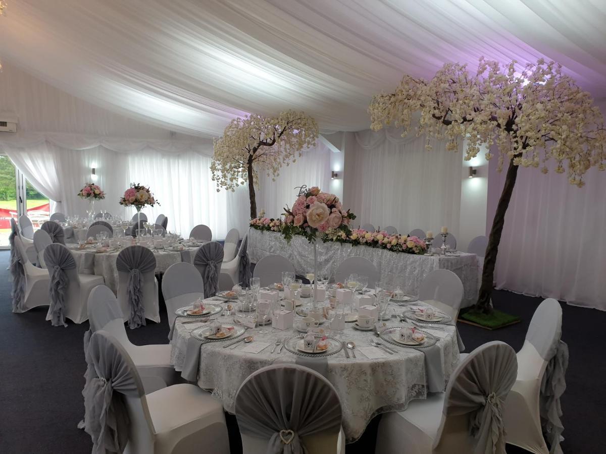 Calderfields Golf & Country Club Hotel วอลซอลล์ ภายนอก รูปภาพ